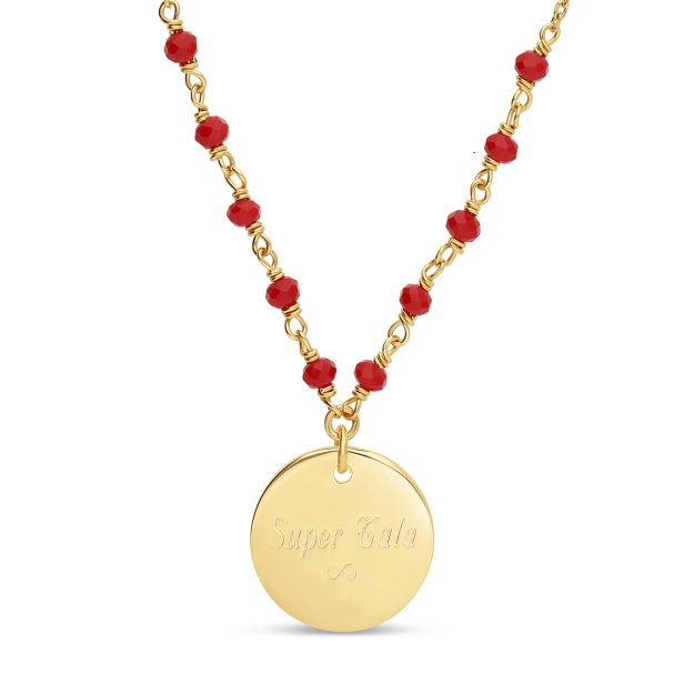 Packshot Collier avec pierres rouges et médaille martelée personnalisée 15 mm Plaqué Or