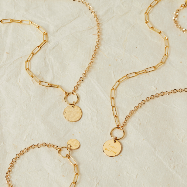 Collier personnalisé Plaqué Or chaîne 2 mailles et médaille martelée 15 mm