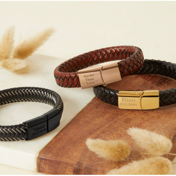 Bracelet homme personnalisé en cuir tressé marron et boucle rosée