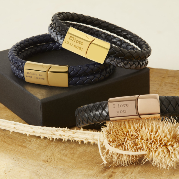 Bracelet homme personnalisé en cuir noir tressé, double tour avec boucle dorée