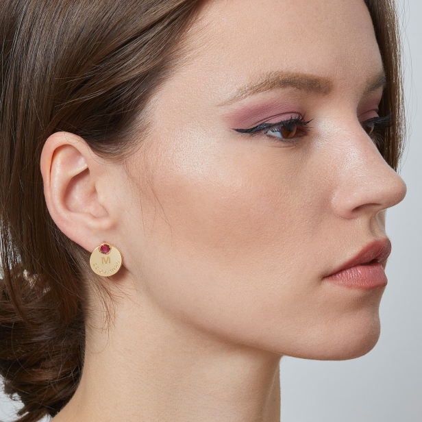 Boucles d'oreilles fuchsia médailles classiques 15 mm