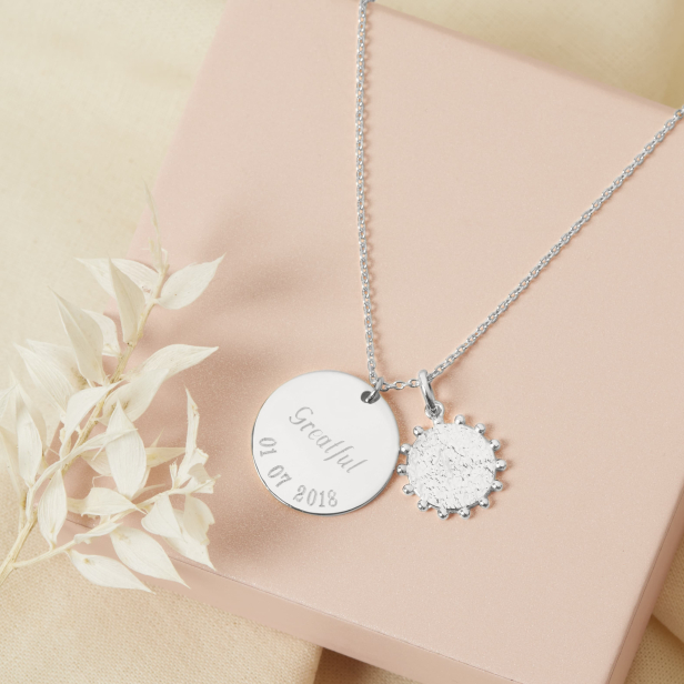Collier personnalisé médaille 20 mm avec pendentif martelé soleil Argent
