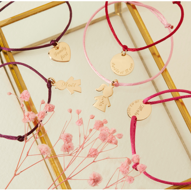 Bracelet cordon et pendentif cœur en Plaqué Or personnalisé pour enfant