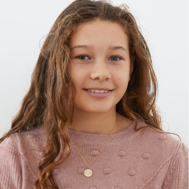 Collier personnalisé enfant médaille 18 mm dentelle Plaqué Or