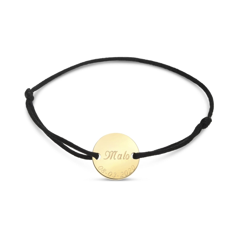 Packshot bracelet cordon personnalisé enfant avec médaille en plaqué or