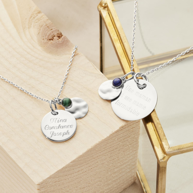 Collier médaille 15 mm Argent et son pendentif martelé et pierre verte
