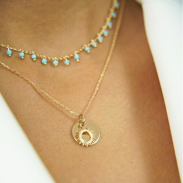 Collier médaille 15 mm et son pendentif soleil Plaqué Or