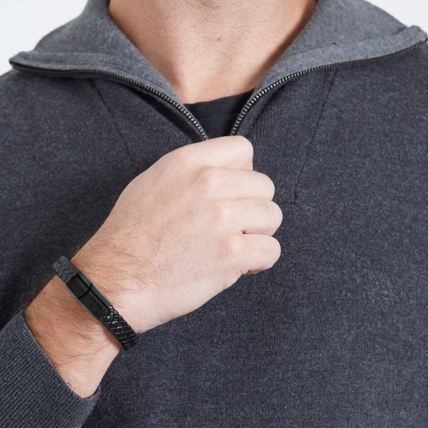 Bracelet homme personnalisé en cuir noir tressé