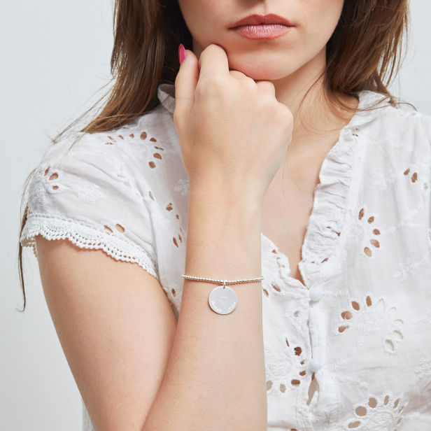 Bracelet élastique perles Argent et grande médaille 20 mm gravée