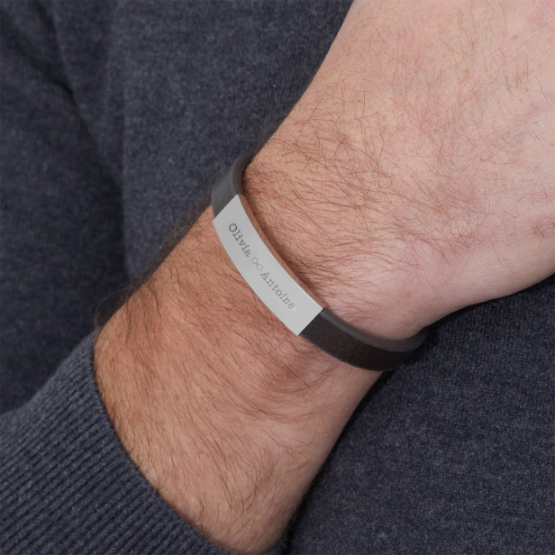Bracelet homme personnalisé en cuir grainé marron et boucle acier