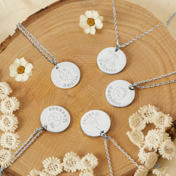 Collier personnalisé médaille 15 mm dessin pomme en Argent