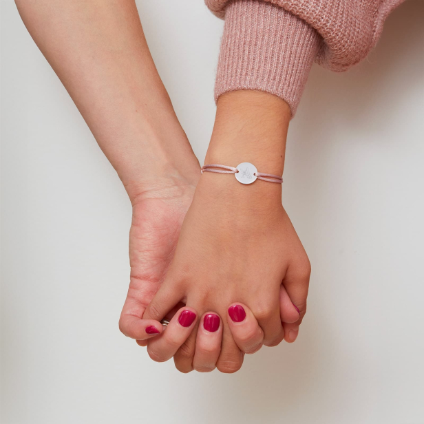 Porté bracelet cordon personnalisé enfant initiale florale argent